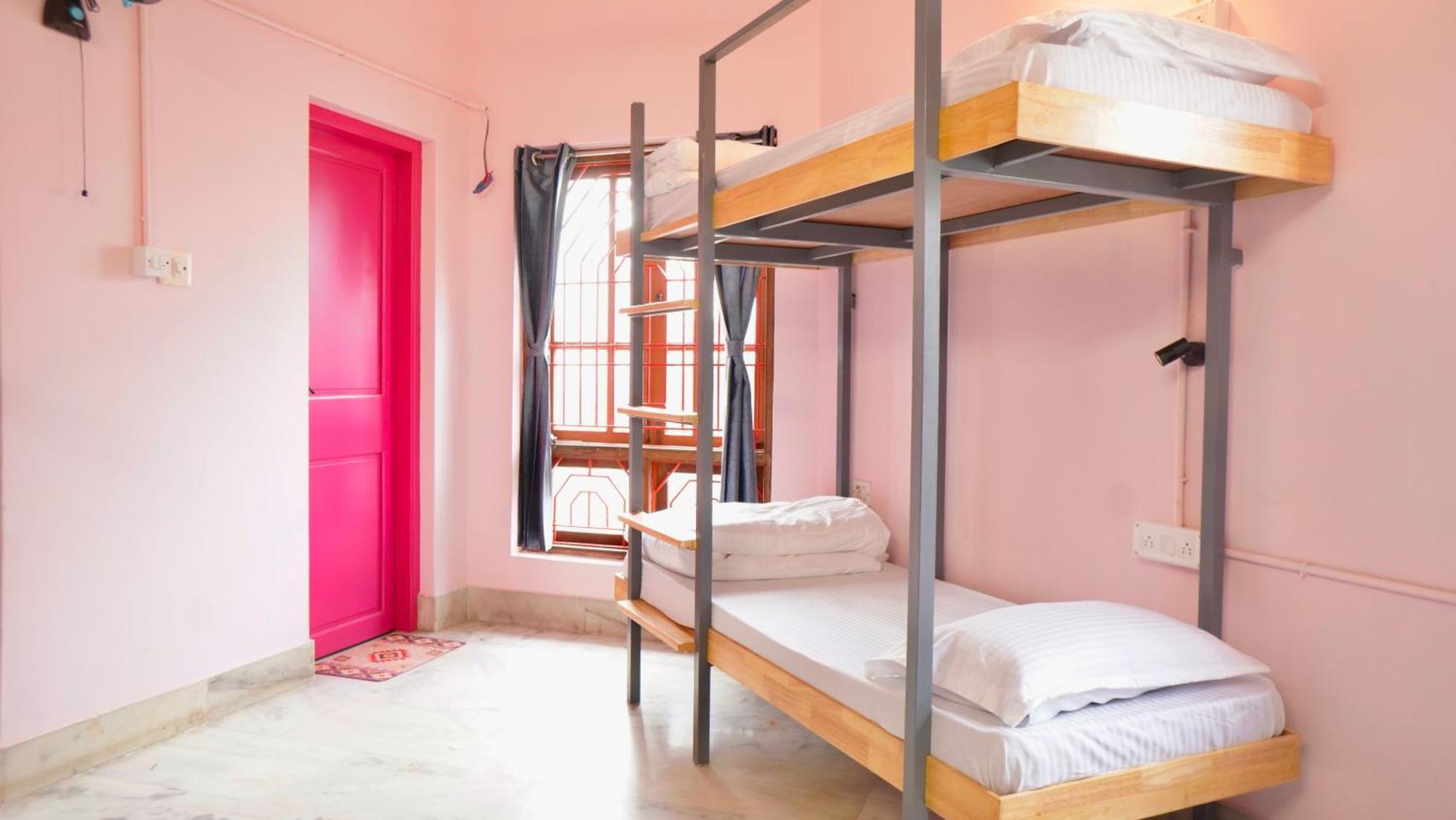 Roambay - Gokulam Hostel ไมซอร์ ภายนอก รูปภาพ
