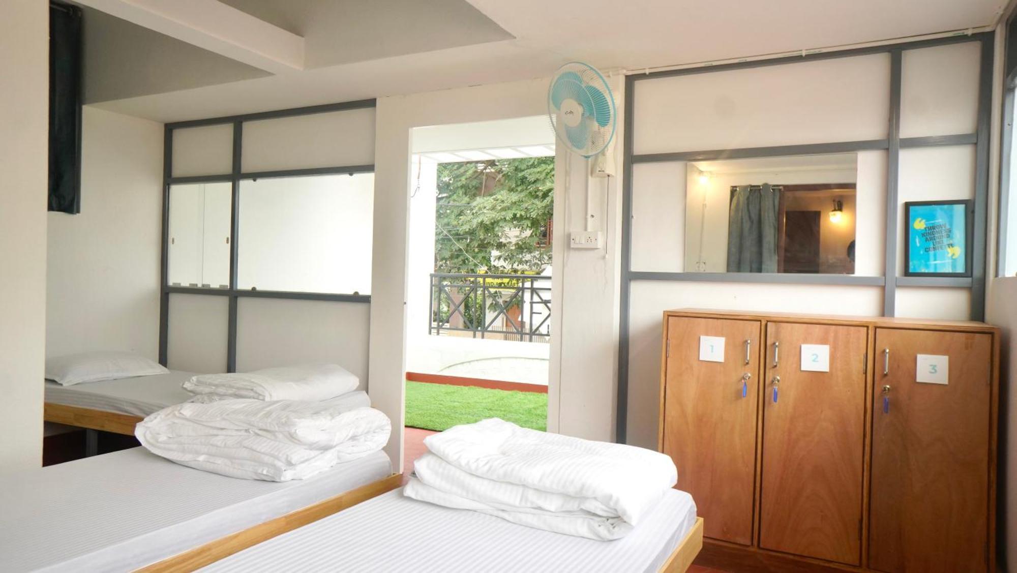 Roambay - Gokulam Hostel ไมซอร์ ภายนอก รูปภาพ