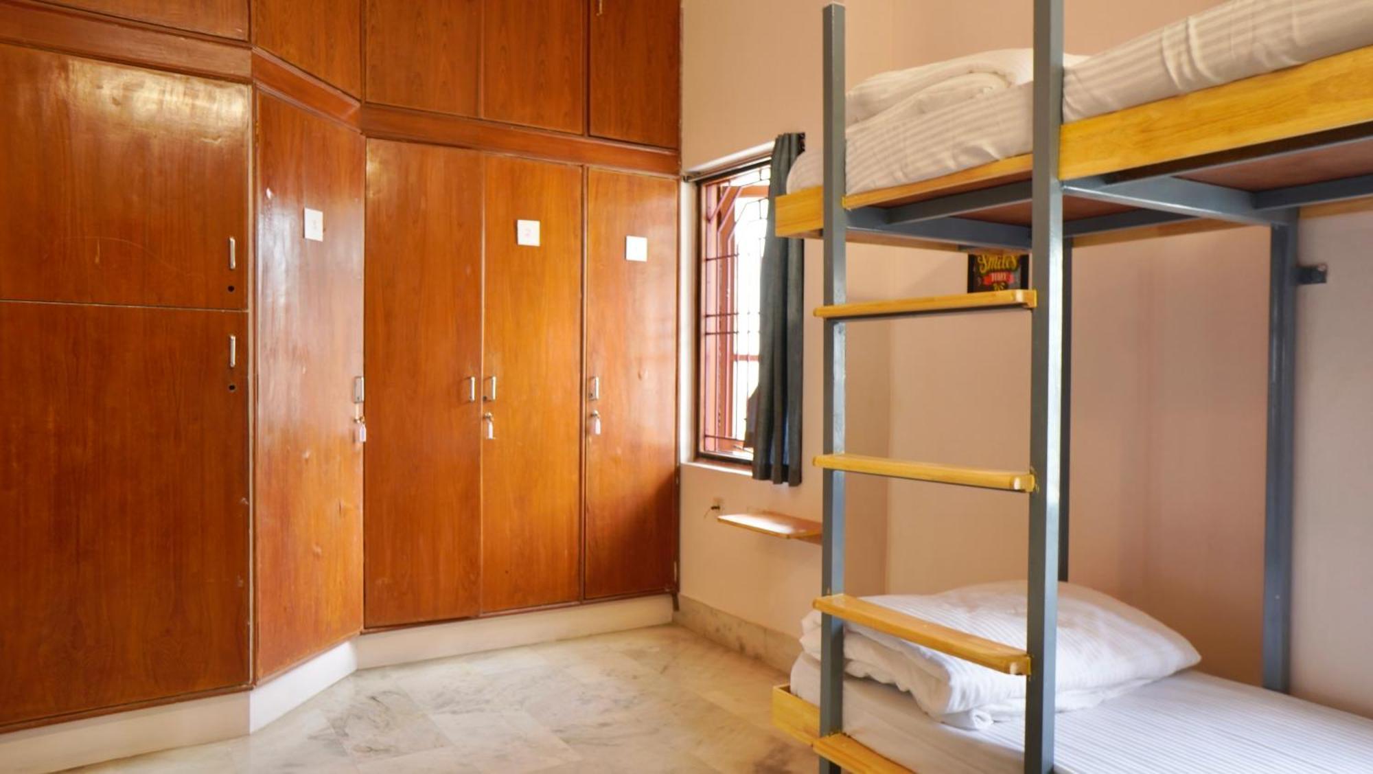 Roambay - Gokulam Hostel ไมซอร์ ภายนอก รูปภาพ