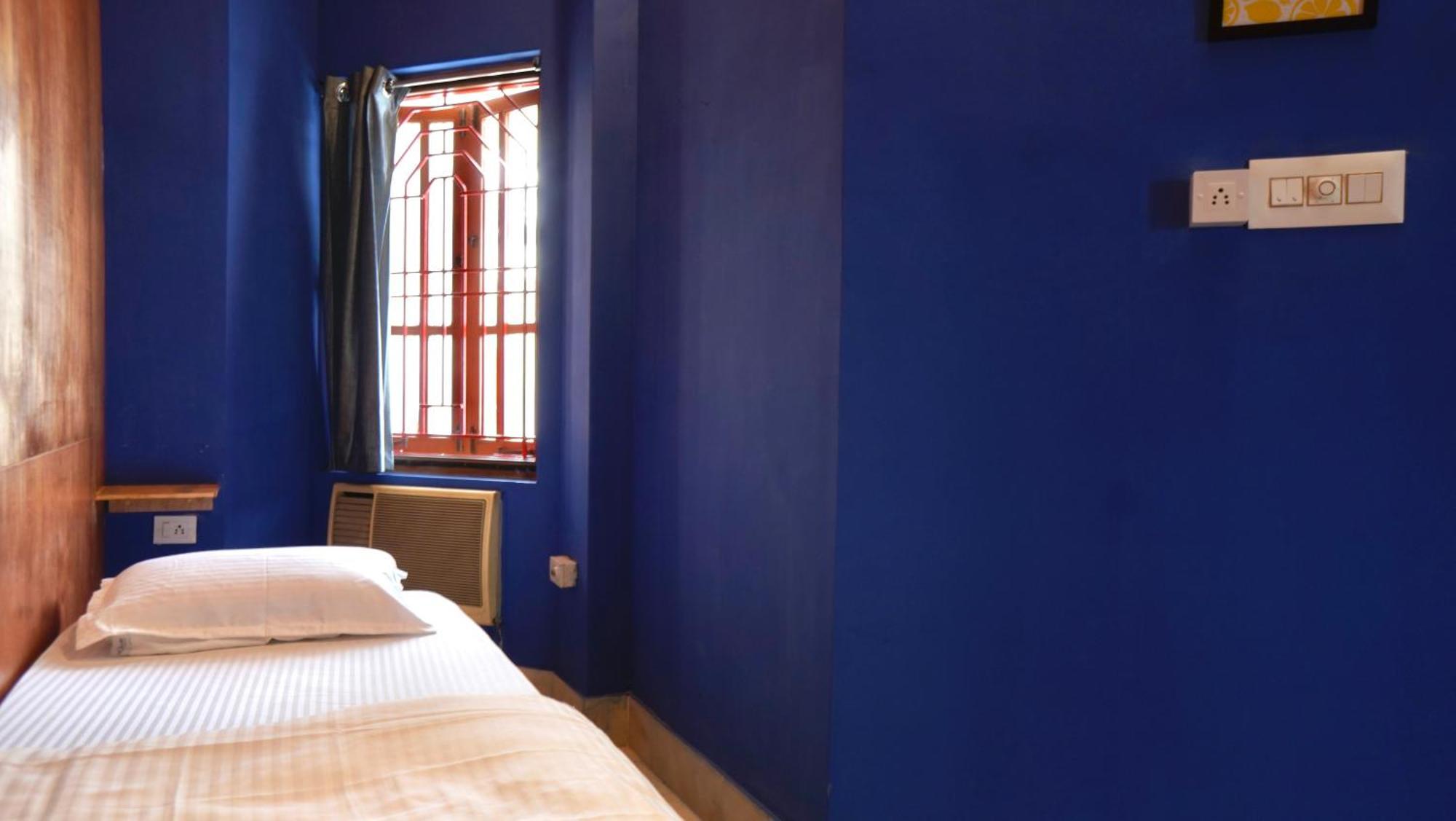 Roambay - Gokulam Hostel ไมซอร์ ภายนอก รูปภาพ