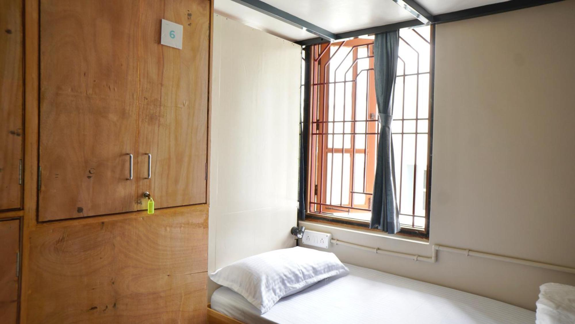 Roambay - Gokulam Hostel ไมซอร์ ภายนอก รูปภาพ